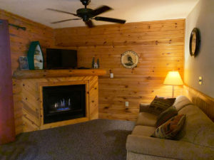 wisconsin riverfront lodging, wisconsin river lodging wi dells, wisc dells, hotels in wisconsin dells wi