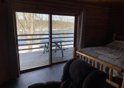 cedar lodge, wisconsin dells lodging, wi dells cabin rentals, rustic cabins, waterfront lodging wi dells, kitchenettes, rooms with kitchens, rooms with oven, wisconsin dells resorts, rooms for rent with refrigerator