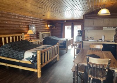 cedar lodge, wisconsin dells lodging, wi dells cabin rentals, rustic cabins, waterfront lodging wi dells, kitchenettes, rooms with kitchens, rooms with oven, wisconsin dells resorts, rooms for rent with refrigerator, bunk beds