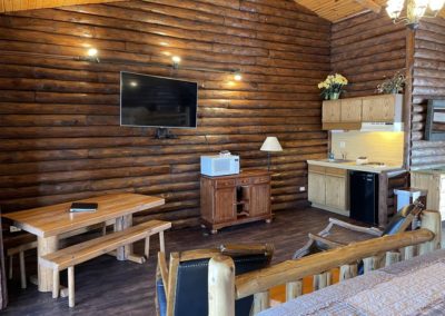 wisconsin dells lodging, wi dells cabin rentals, rustic cabins, waterfront lodging wi dells, kitchenettes, rooms with kitchens, rooms with oven, wisconsin dells resorts, rooms for rent with refrigerator
