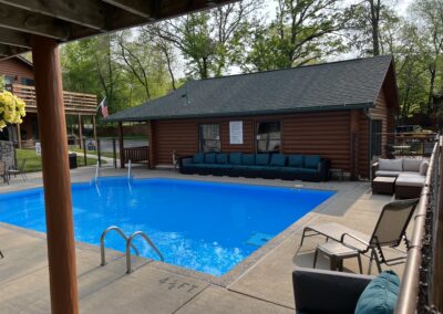 Cedar Lodge and Settlement on the WI. River. Lower dells. Top rated waterfront resort. Cabins, Villas and Suites for rent. Family Reunion, Beach, pool and boat launch.