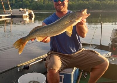 Visit Cedar Lodge in Wisconsin Dells and Catch fish on the Wisconsin River