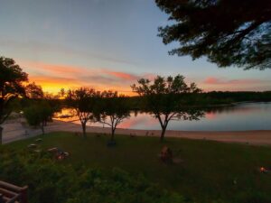 Night time on the courtyard at Cedar Lodge and Settlement in Wis Dells